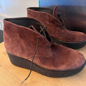 Logan platform ankle boots, made in Spain